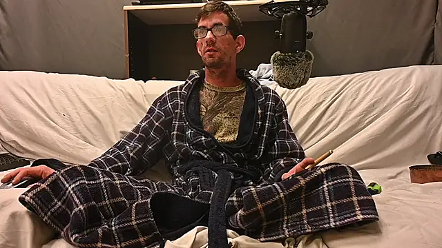 joeiandola online show from October 16, 2025, 5:05 am