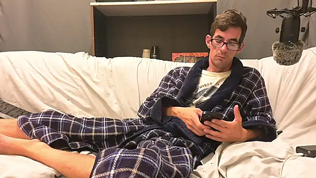 joeiandola online show from October 26, 2025, 3:07 am