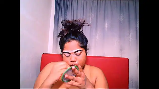 Indian Lola00 online show from October 15, 2025, 5:32 pm