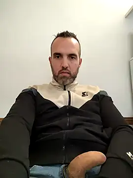 Snapshot of leon3875 chatting on September 15, 2025, 3:34 pm leon3875 online show from September 15, 2025, 3:34 pm