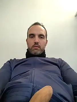 Snapshot of leon3875 chatting on October 17, 2025, 3:25 pm leon3875 online show from October 17, 2025, 3:25 pm