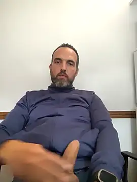 Snapshot of leon3875 chatting on February 5, 2026, 3:19 pm leon3875 online show from February 5, 2026, 3:19 pm