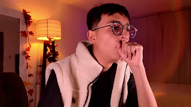 Snapshot of Mr_evan1 chatting on February 4, 2025, 5:34 pm Mr evan1 online show from February 4, 2025, 5:34 pm