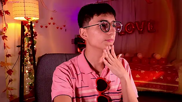 Snapshot of Mr_evan1 chatting on February 5, 2025, 1:00 pm Mr evan1 online show from February 5, 2025, 1:00 pm