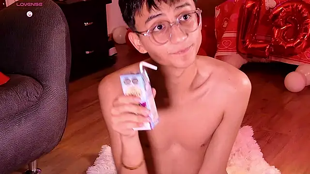 Snapshot of Mr_evan1 chatting on February 10, 2025, 5:09 pm Mr evan1 online show from February 10, 2025, 5:09 pm