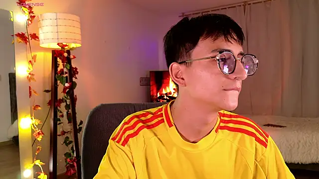 Snapshot of Mr_evan1 chatting on February 20, 2025, 1:51 pm Mr evan1 online show from February 20, 2025, 1:51 pm