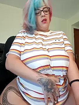 Snapshot of Escarlate4you_ chatting on February 27, 2026, 9:42 am Escarlate4you online show from February 27, 2026, 9:42 am