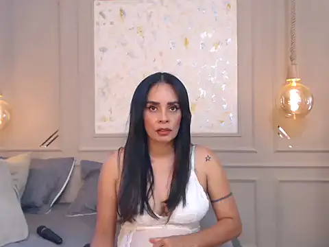 Snapshot of Alishak chatting on October 14, 2025, 9:47 pm Alishak online show from October 14, 2025, 9:47 pm