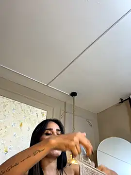 Snapshot of Alishak chatting on November 8, 2025, 10:02 pm Alishak online show from November 8, 2025, 10:02 pm