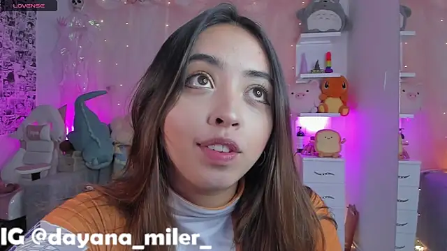 Snapshot of _dayana_miler chatting on November 6, 2025, 2:21 pm dayana miler online show from November 6, 2025, 2:21 pm