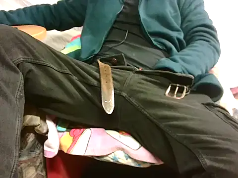 Giulio35 Pika online show from November 30, 2025, 5:52 am