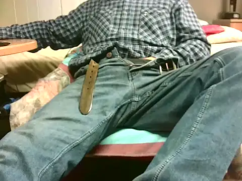 Snapshot of Giulio35_Pika chatting on March 1, 2026, 3:56 pm Giulio35 Pika online show from March 1, 2026, 3:56 pm