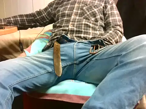 Snapshot of Giulio35_Pika chatting on March 8, 2026, 6:28 am Giulio35 Pika online show from March 8, 2026, 6:28 am