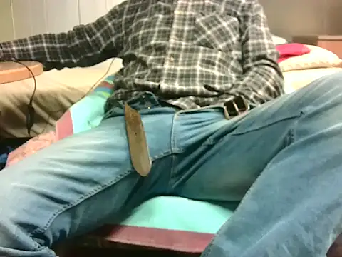 Snapshot of Giulio35_Pika chatting on March 7, 2026, 5:58 am Giulio35 Pika online show from March 7, 2026, 5:58 am