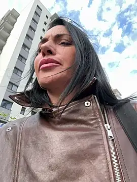 KimKelly13 online show from April 29, 2026, 6:06 am