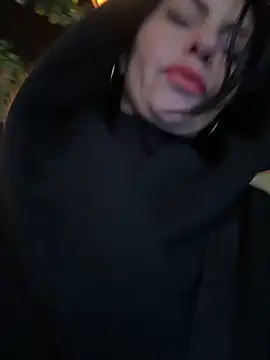 Snapshot of KimKelly13 chatting on November 15, 2025, 7:45 am KimKelly13 online show from November 15, 2025, 7:45 am