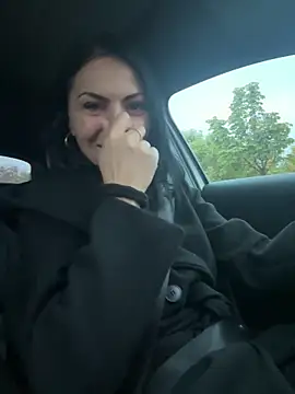 Snapshot of KimKelly13 chatting on November 17, 2025, 7:12 am KimKelly13 online show from November 17, 2025, 7:12 am