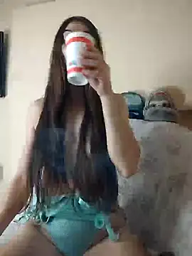 Snapshot of AntoniaHottie chatting on October 7, 2025, 8:04 am AntoniaHottie online show from October 7, 2025, 8:04 am