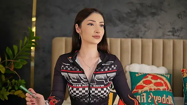 Mayleen x online show from June 30, 2026, 11:32 am