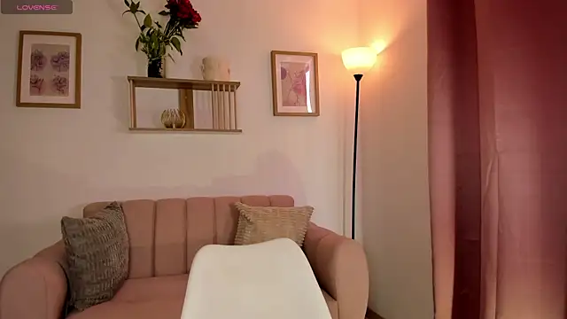Lilabril online show from July 1, 2026, 2:50 pm
