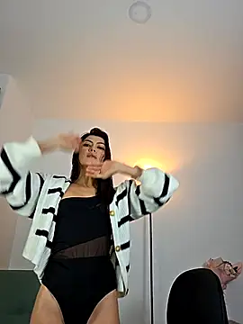 Lilabril online show from February 20, 2025, 1:08 pm