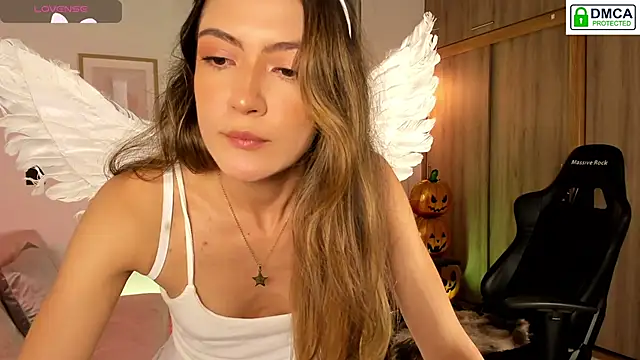 Snapshot of Lilabril chatting on October 31, 2025, 3:08 pm Lilabril online show from October 31, 2025, 3:08 pm