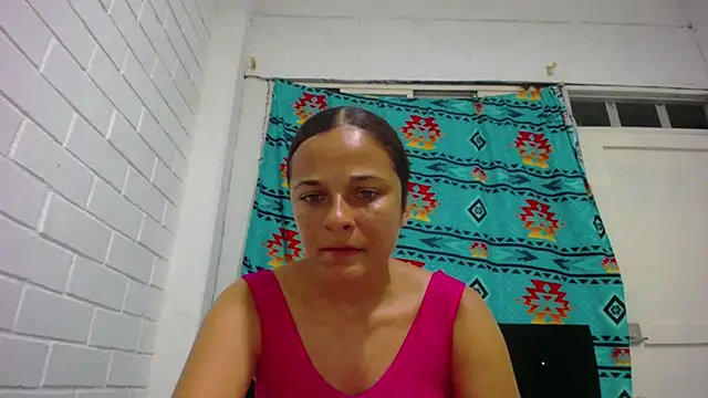 GiveLove1 online show from February 21, 2025, 2:50 am