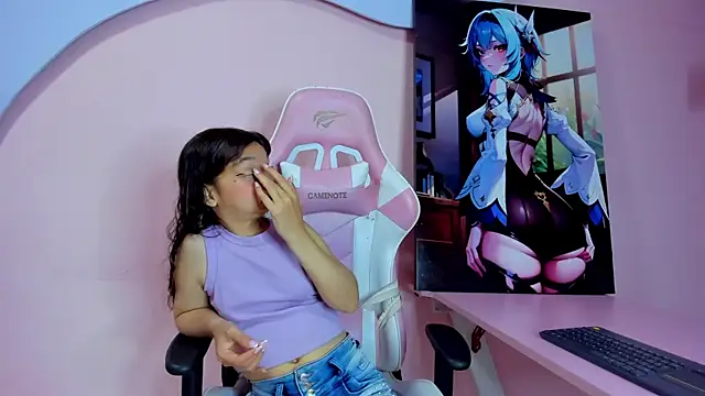 Snapshot of CharlotteMuller chatting on March 2, 2026, 7:10 pm CharlotteMuller online show from March 2, 2026, 7:10 pm