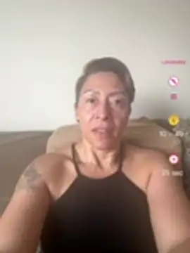 Snapshot of elmarsexydoll chatting on July 4, 2026, 11:27 am elmarsexydoll online show from July 4, 2026, 11:27 am