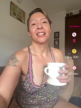 Snapshot of elmarsexydoll chatting on July 12, 2026, 11:55 am elmarsexydoll online show from July 12, 2026, 11:55 am