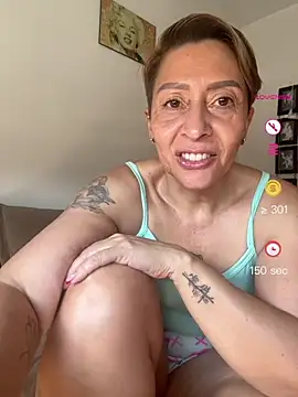 Snapshot of elmarsexydoll chatting on June 24, 2026, 5:22 pm elmarsexydoll online show from June 24, 2026, 5:22 pm