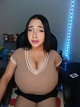 AmberGoddess  online show from August 6, 2026, 11:44 pm