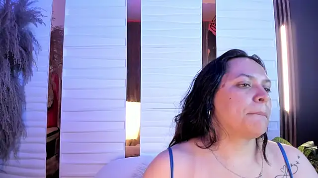 Snapshot of Biiancacox chatting on October 15, 2025, 2:54 am Biiancacox online show from October 15, 2025, 2:54 am