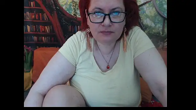 Snapshot of PlayfullMature chatting on July 23, 2026, 5:27 am PlayfullMature online show from July 23, 2026, 5:27 am