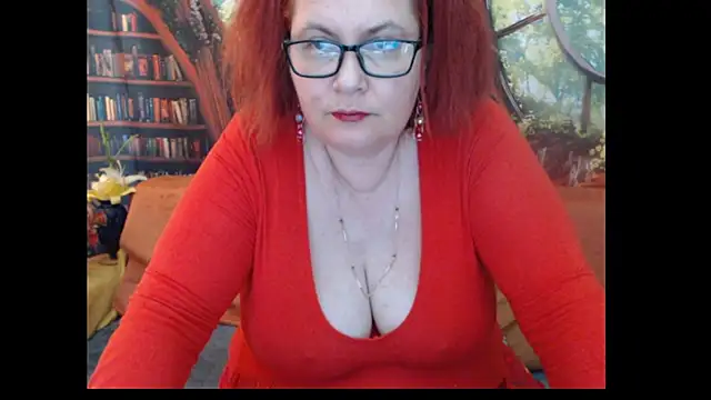 Snapshot of PlayfullMature chatting on July 11, 2026, 8:36 am PlayfullMature online show from July 11, 2026, 8:36 am