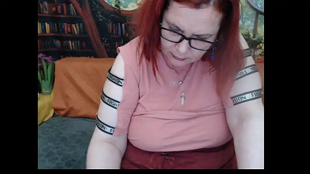 Snapshot of PlayfullMature chatting on August 2, 2026, 10:51 pm PlayfullMature online show from August 2, 2026, 10:51 pm