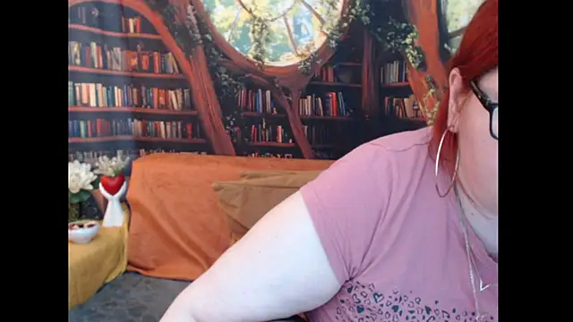 Snapshot of PlayfullMature chatting on July 16, 2026, 9:17 am PlayfullMature online show from July 16, 2026, 9:17 am