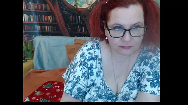 Snapshot of PlayfullMature chatting on June 23, 2026, 3:54 pm PlayfullMature online show from June 23, 2026, 3:54 pm