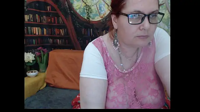 Snapshot of PlayfullMature chatting on August 2, 2026, 3:38 am PlayfullMature online show from August 2, 2026, 3:38 am