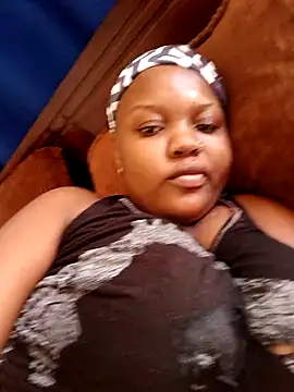 Snapshot of queennapal chatting on March 12, 2026, 11:47 am queennapal online show from March 12, 2026, 11:47 am