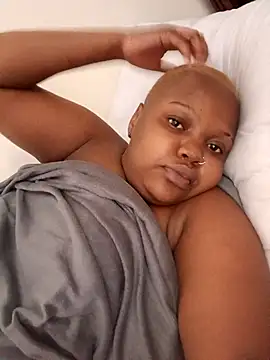 Snapshot of queennapal chatting on February 15, 2026, 6:36 am queennapal online show from February 15, 2026, 6:36 am