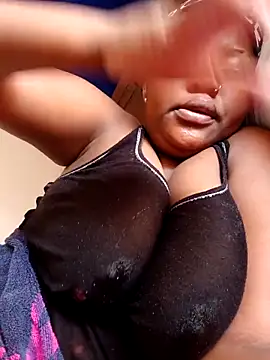 Snapshot of queennapal chatting on February 26, 2026, 8:14 am queennapal online show from February 26, 2026, 8:14 am