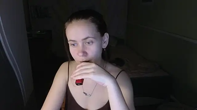 Riley Roo online show from November 16, 2025, 7:40 pm