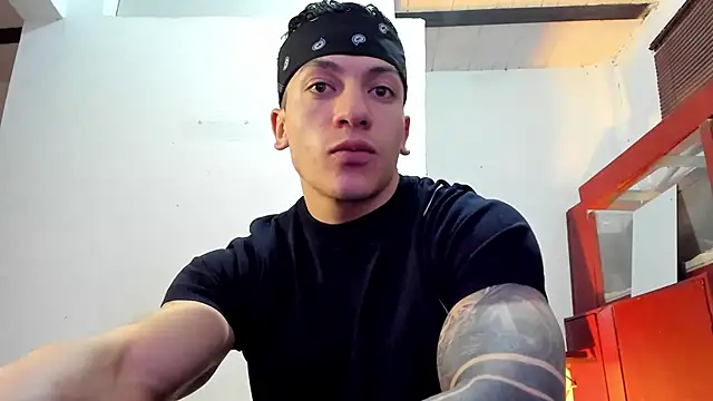 Snapshot of aquiles_51 chatting on November 14, 2025, 5:49 pm aquiles 51 online show from November 14, 2025, 5:49 pm