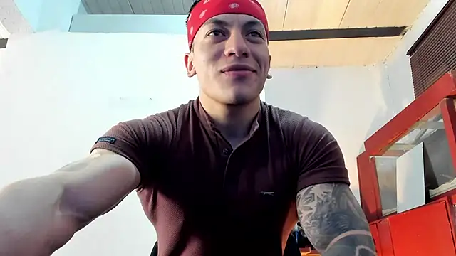 Snapshot of aquiles_51 chatting on October 7, 2025, 8:54 pm aquiles 51 online show from October 7, 2025, 8:54 pm