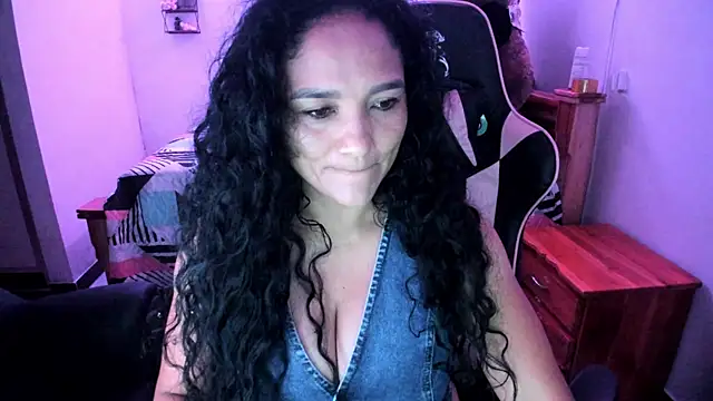 rayza mature 154 online show from April 28, 2026, 4:22 pm