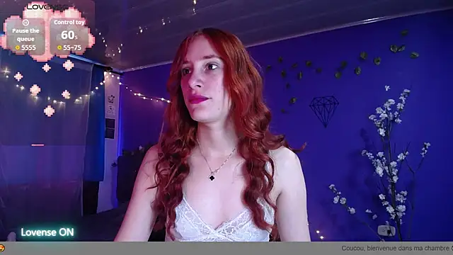 Snapshot of IsaBaileys_ chatting on October 9, 2025, 7:47 pm IsaBaileys online show from October 9, 2025, 7:47 pm