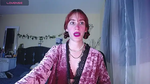 Snapshot of IsaBaileys_ chatting on February 11, 2026, 3:06 am IsaBaileys online show from February 11, 2026, 3:06 am