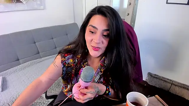 Snapshot of emily_amaya chatting on July 23, 2026, 9:00 pm emily amaya online show from July 23, 2026, 9:00 pm