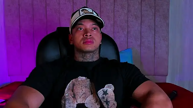 Snapshot of Stiven_collins chatting on March 13, 2026, 9:03 am Stiven collins online show from March 13, 2026, 9:03 am